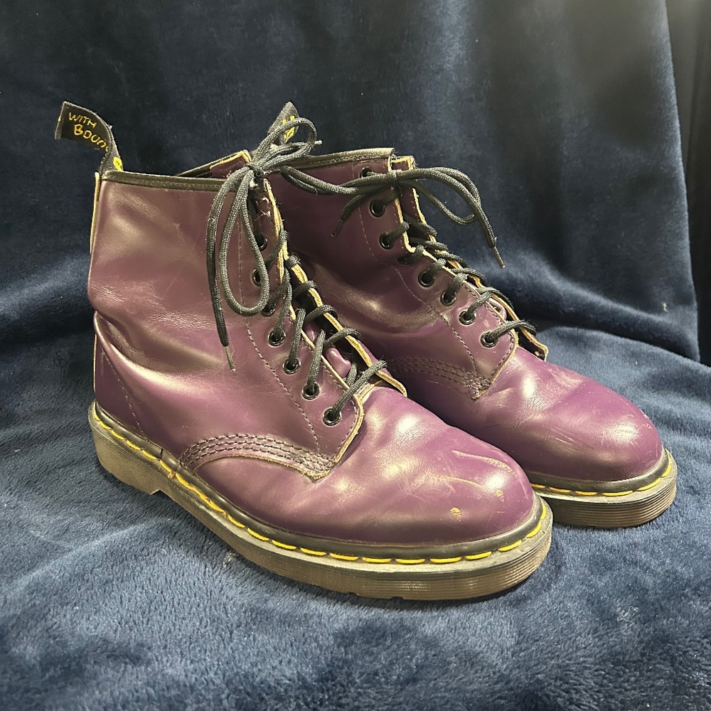 Vintage purple patent leather Dr. Martens eight hole lace up boots UK size 7